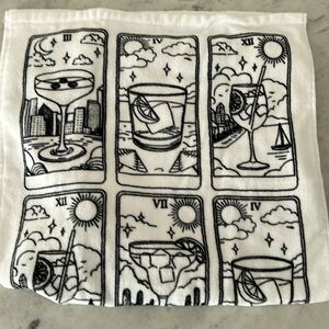 2pk Deborah Connolly White Cocktails Print Hand Towels